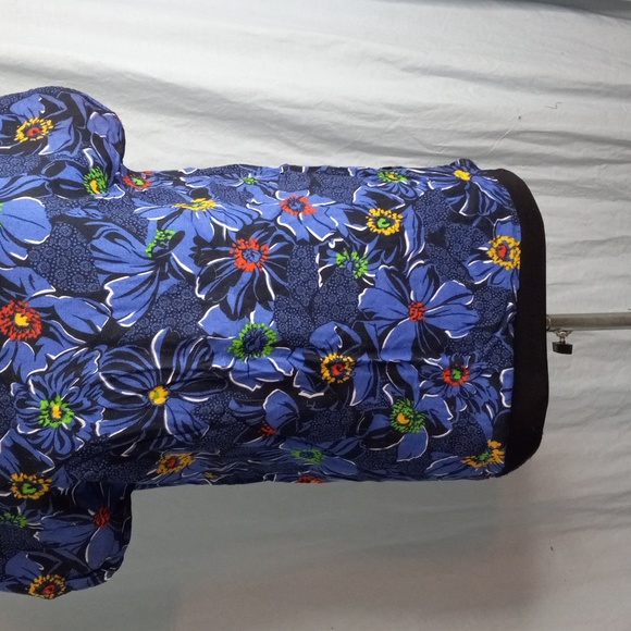 Item Eyes M Blue Floral Top Shell Short Sleeves - Picture 3 of 9